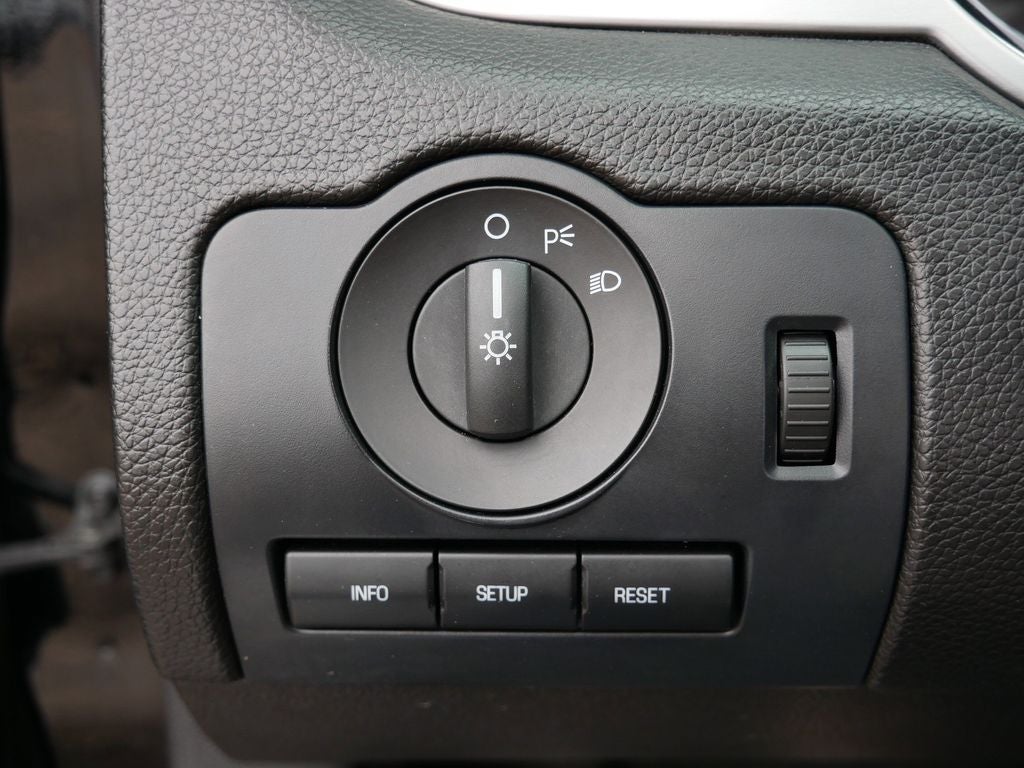 2012 Ford Mustang V6 Premium