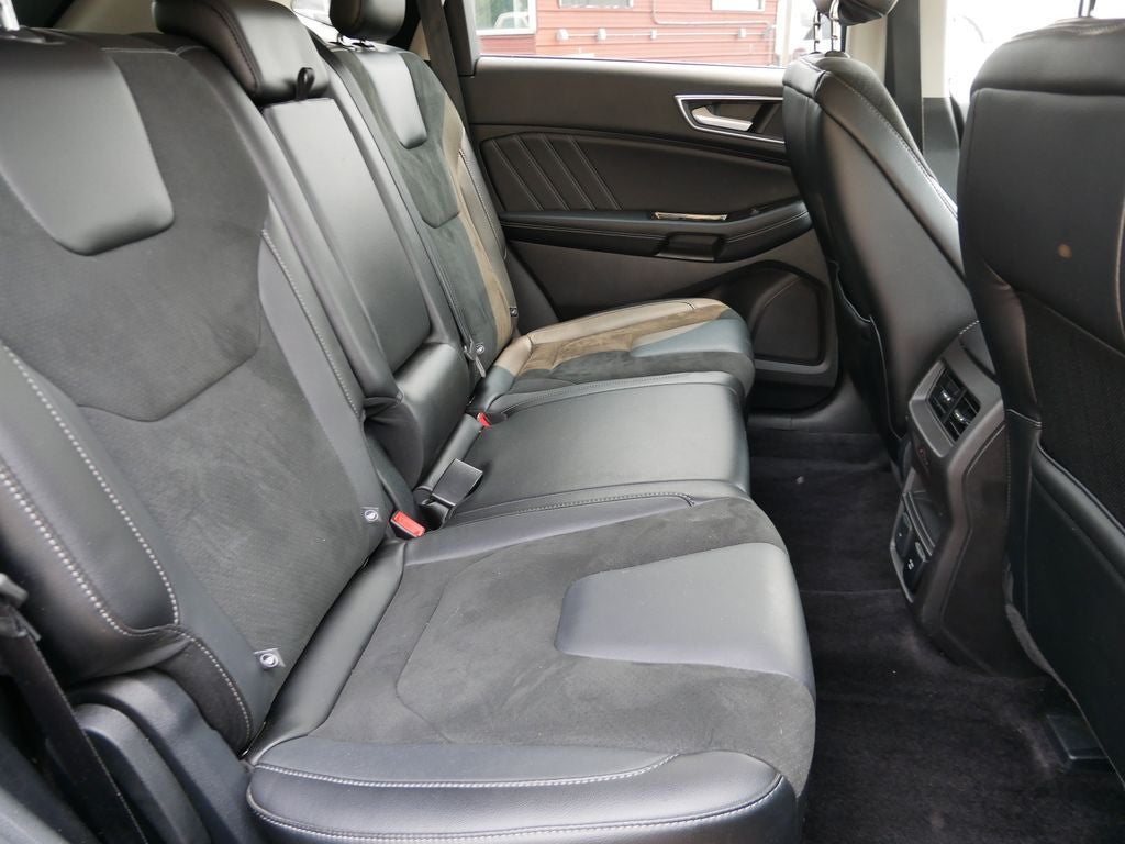 2017 Ford Edge Sport