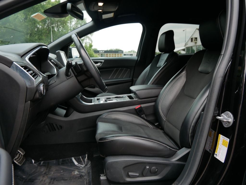 2021 Ford Edge ST