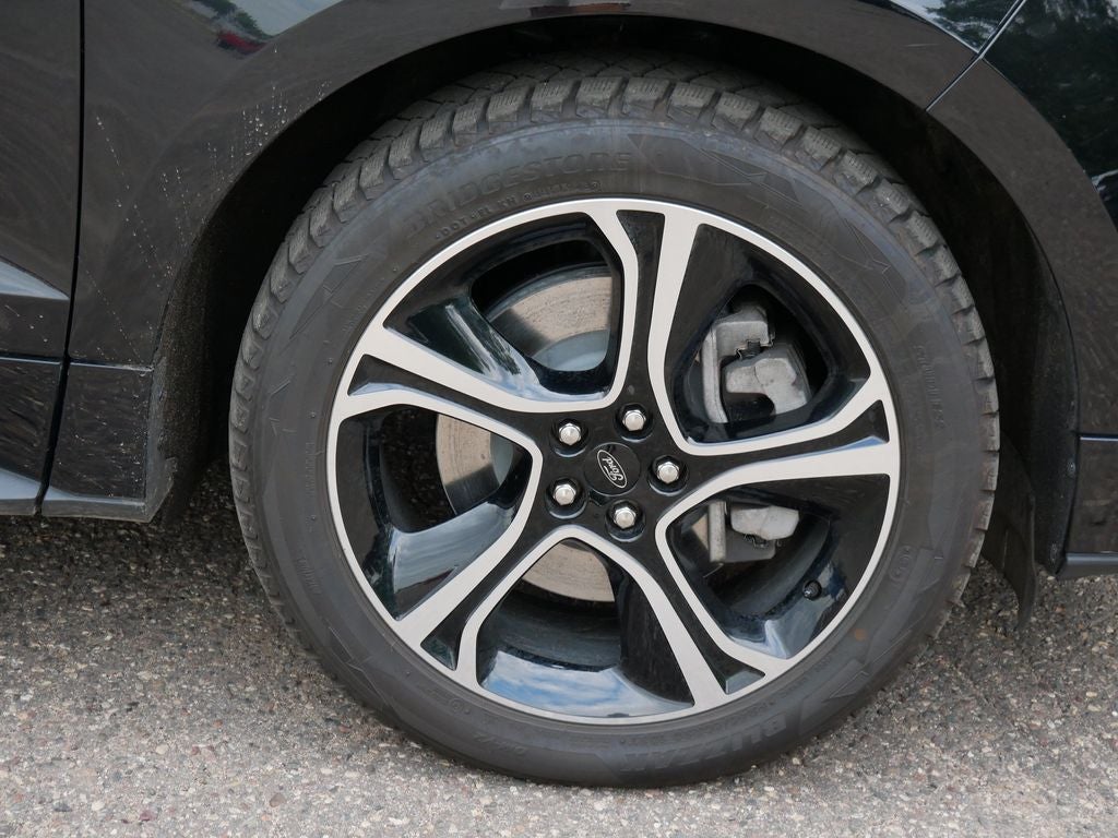 2021 Ford Edge ST