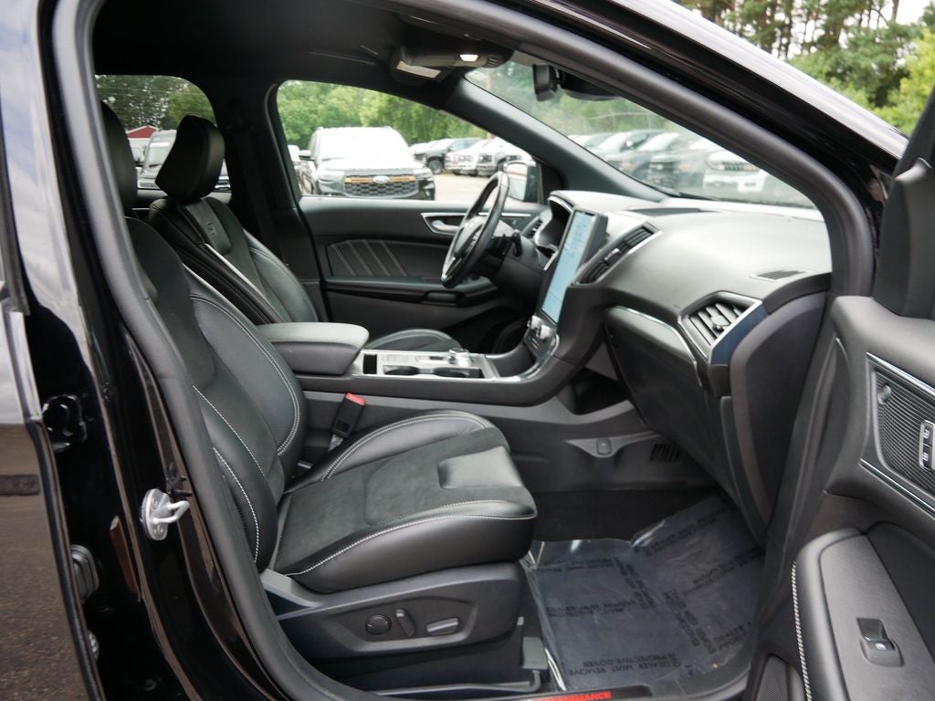 2021 Ford Edge ST