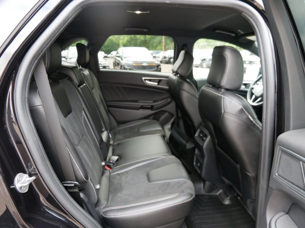 2021 Ford Edge ST