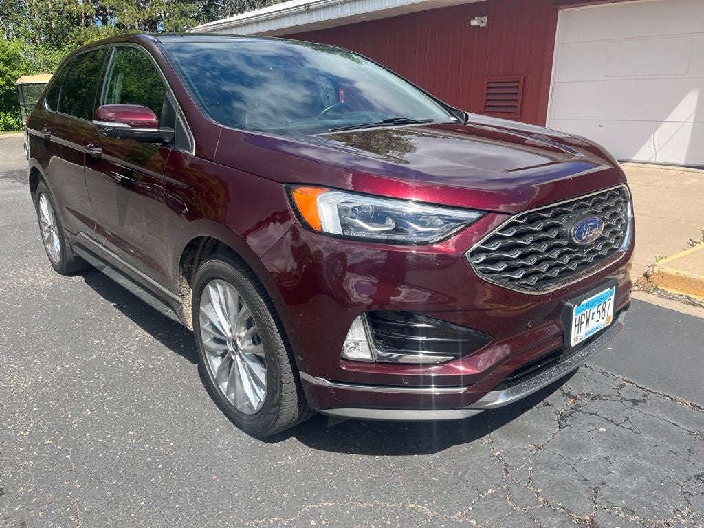 2022 Ford Edge Titanium
