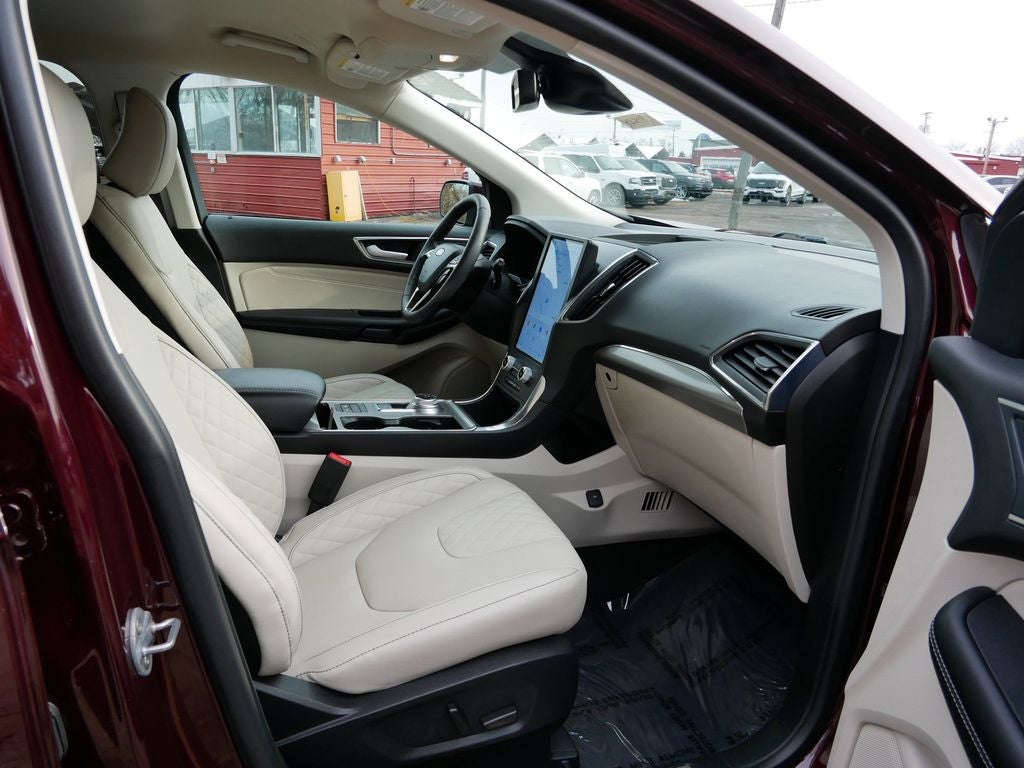 2024 Ford Edge Titanium ELITE PACKAGE