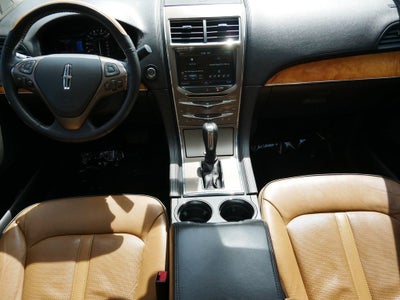 2015 Lincoln MKX Base