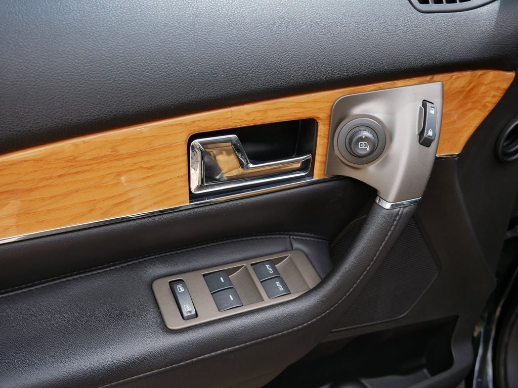 2015 Lincoln MKX Base