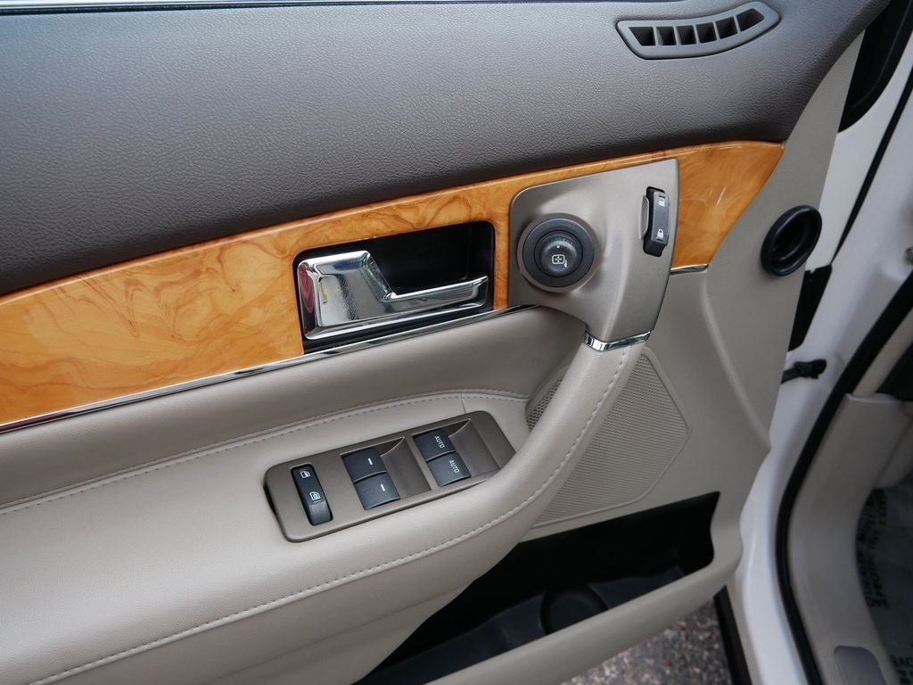 2013 Lincoln MKX Base