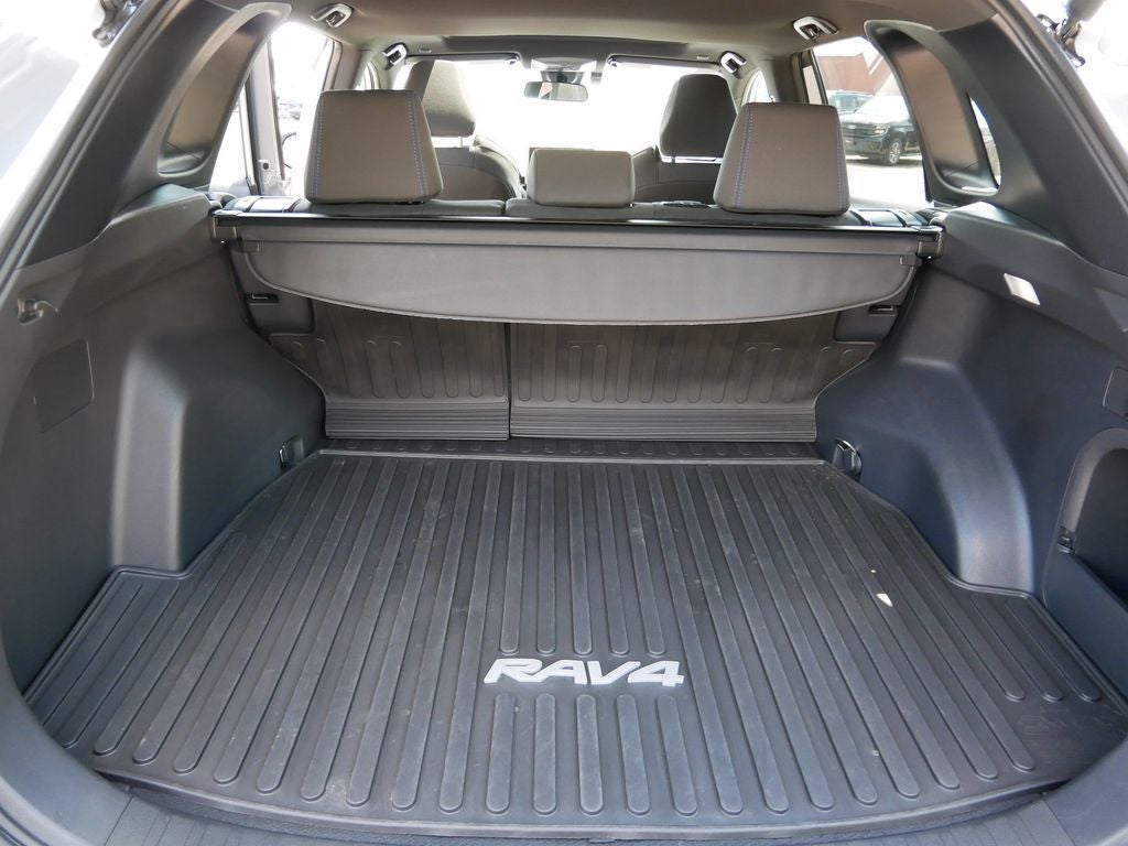 2024 Toyota RAV4 Hybrid SE
