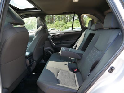 2024 Toyota RAV4 Hybrid SE
