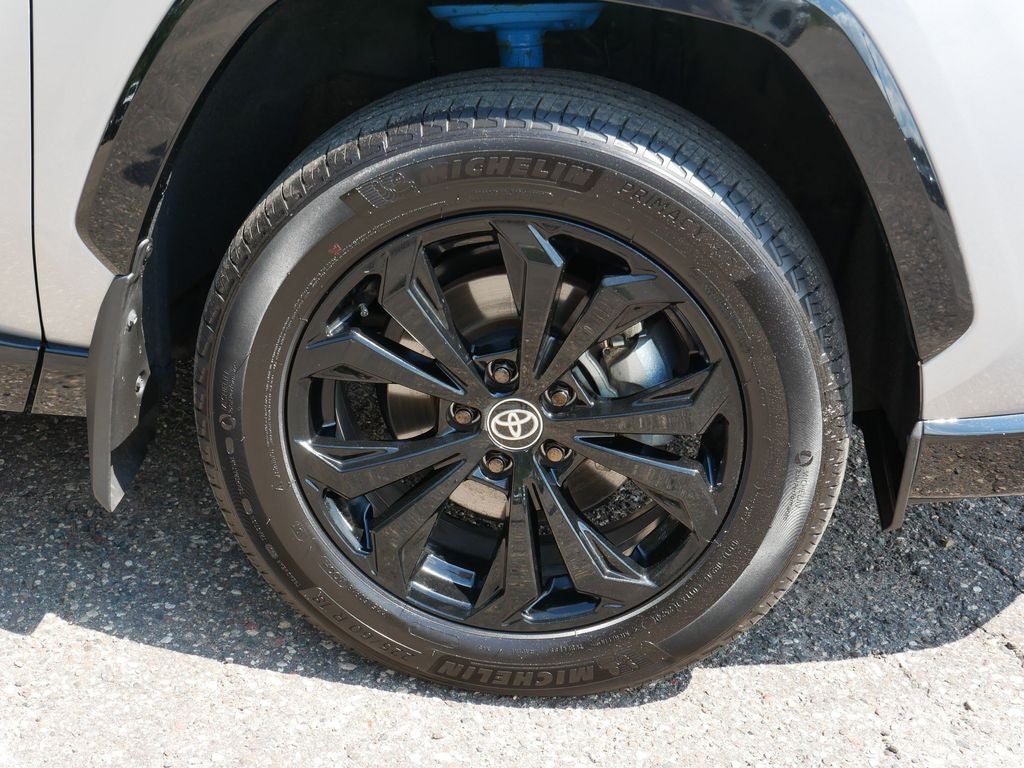 2024 Toyota RAV4 Hybrid SE