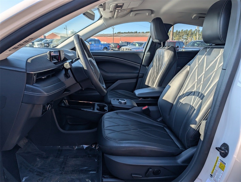 2024 Ford Mustang Mach-E Select