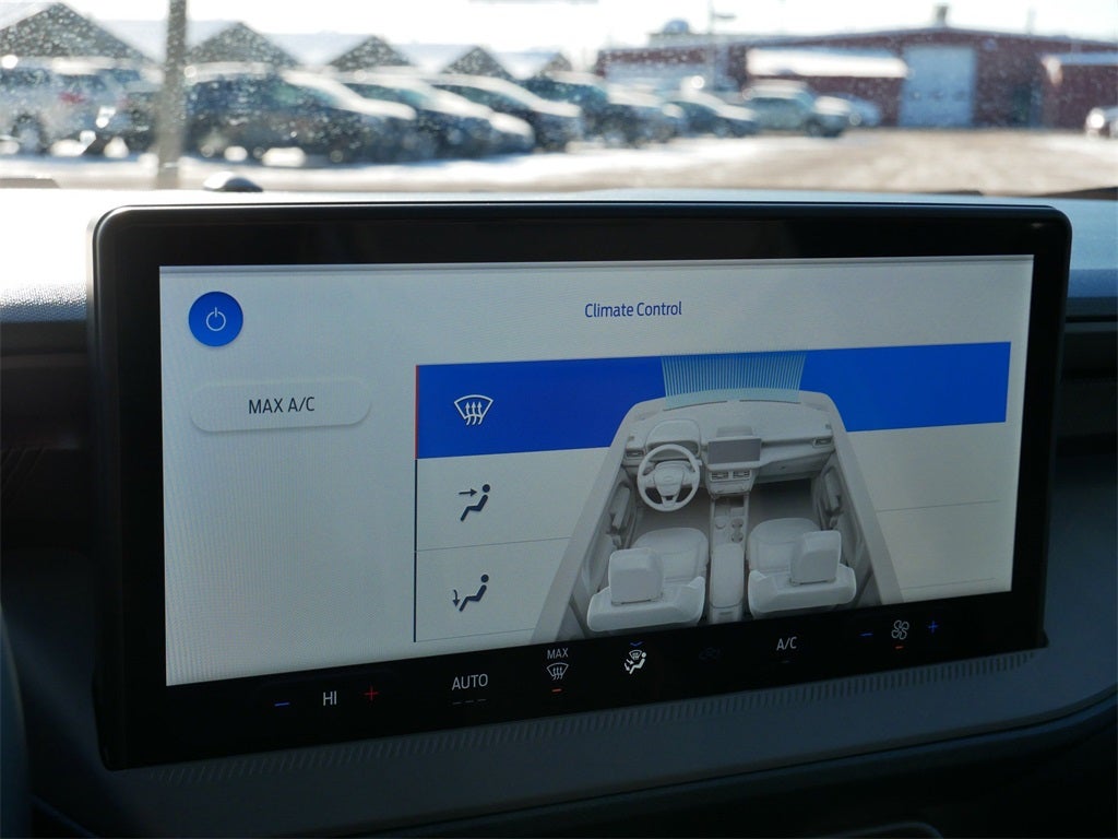 2026 Ford Maverick Lobo Standard