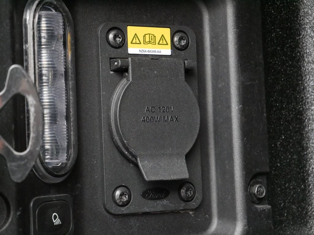 2023 Ford Maverick Lariat