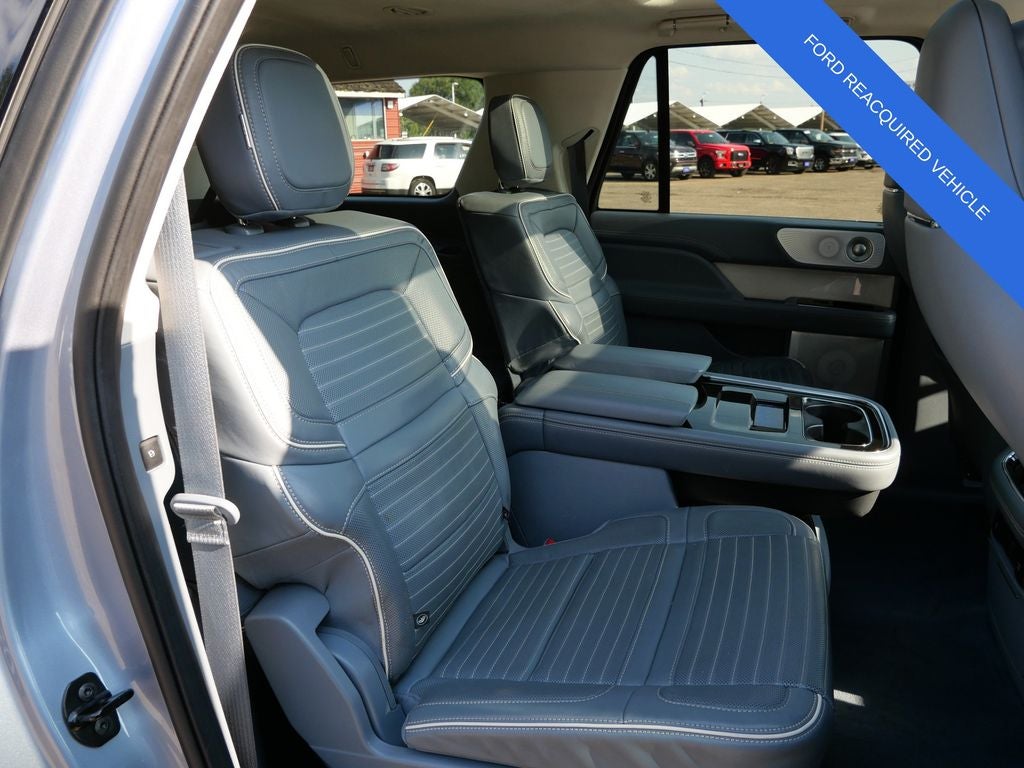 2024 Lincoln Navigator L Black Label