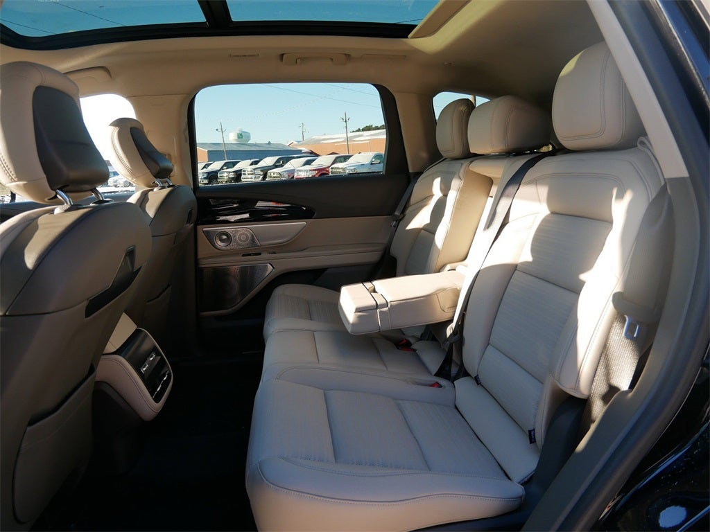 2025 Lincoln Nautilus Reserve