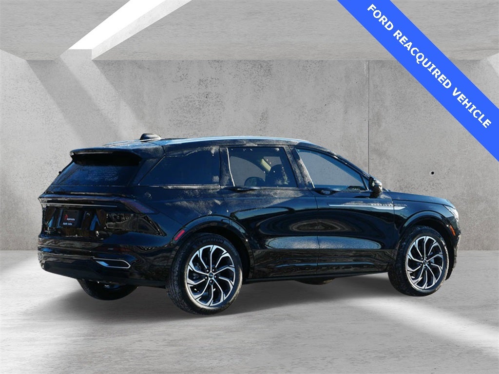 2025 Lincoln Nautilus Reserve