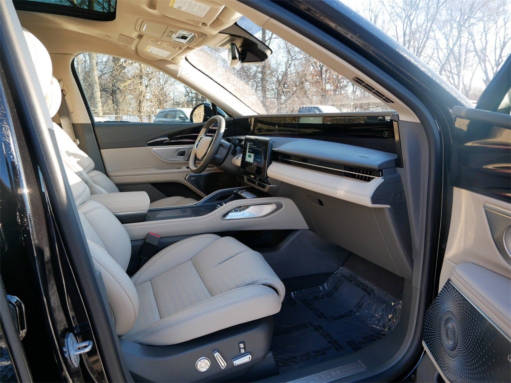 2025 Lincoln Nautilus Reserve