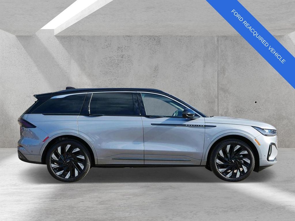 2024 Lincoln Nautilus Black Label