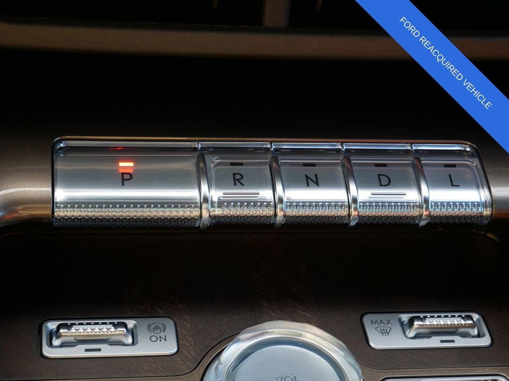 2024 Lincoln Nautilus Black Label