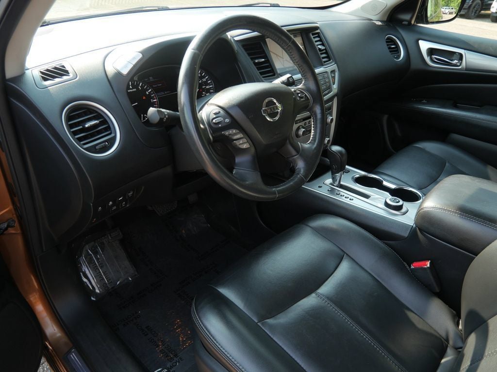 2017 Nissan Pathfinder SL