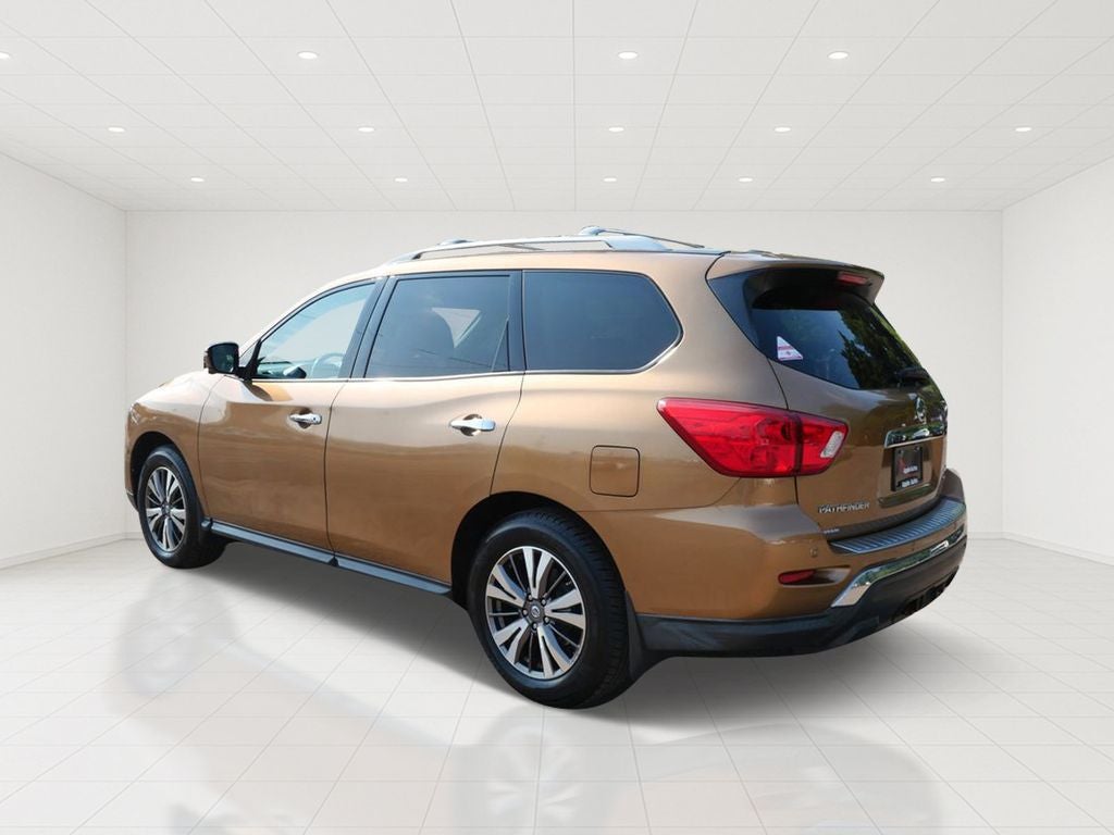 2017 Nissan Pathfinder SL