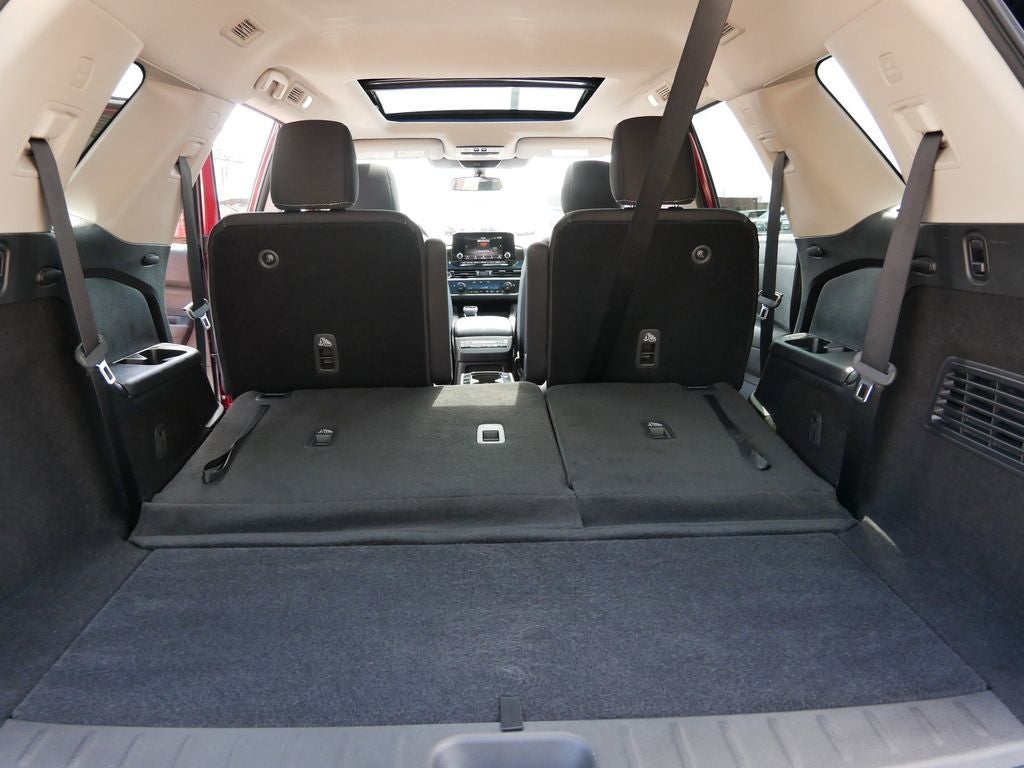 2024 Nissan Pathfinder SV