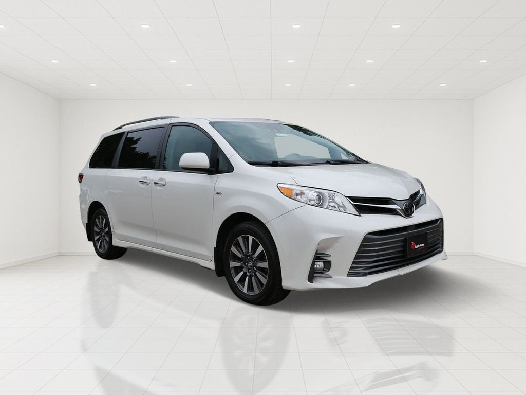 2018 Toyota Sienna XLE 7 Passenger