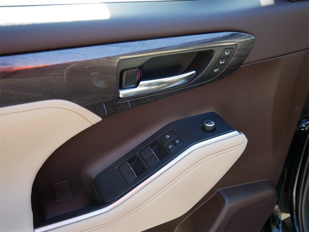 2022 Toyota Highlander Limited