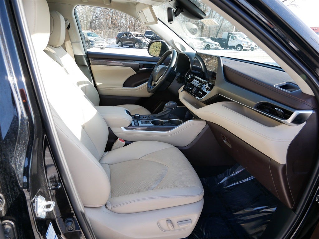 2022 Toyota Highlander Limited