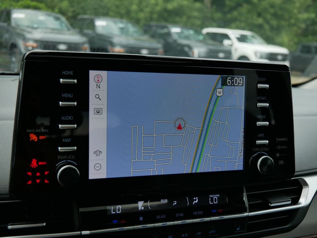 2021 Toyota Sienna XLE 8 Passenger