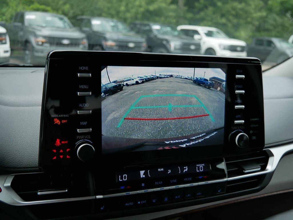2021 Toyota Sienna XLE 8 Passenger
