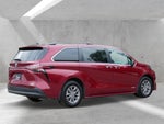 2021 Toyota Sienna XLE 8 Passenger