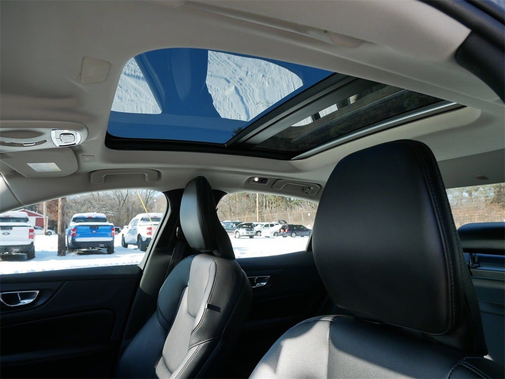 2019 Volvo S60 T6 Momentum