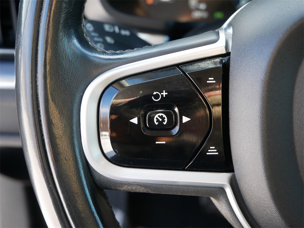 2019 Volvo S60 T6 Momentum