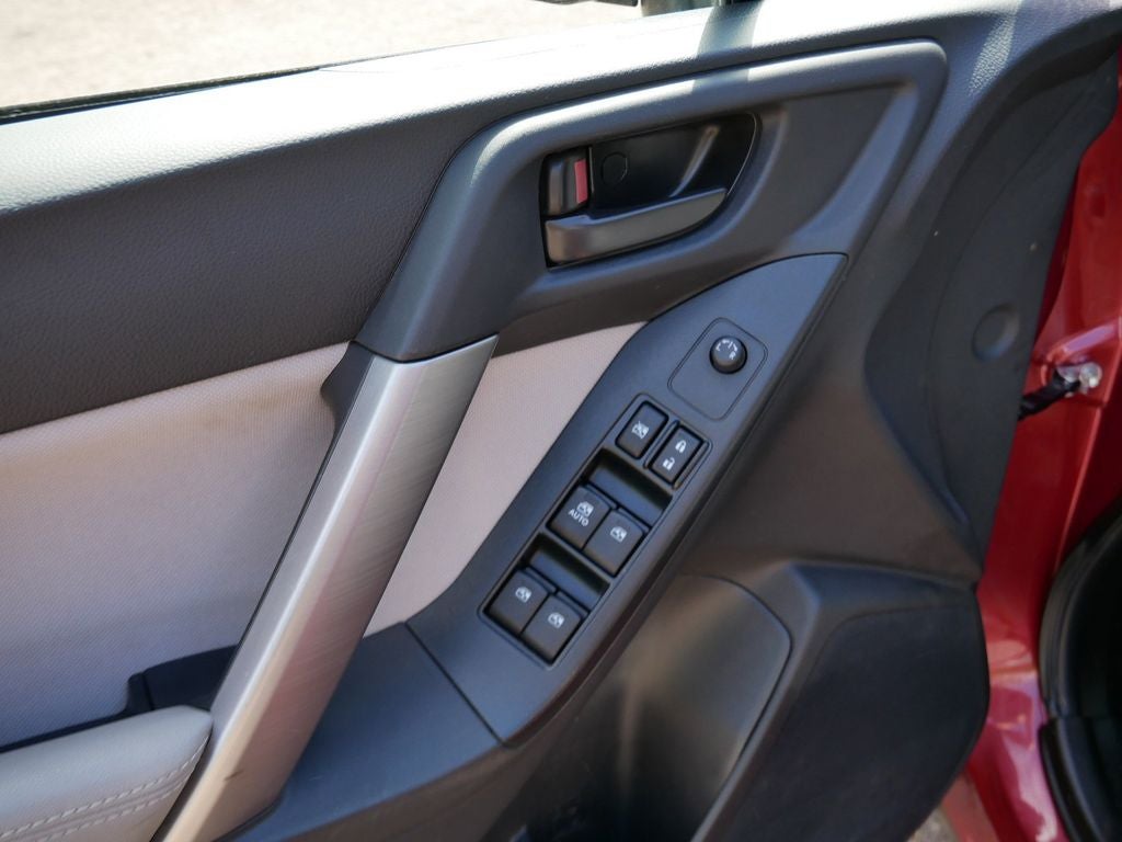 2016 Subaru Forester 2.5i