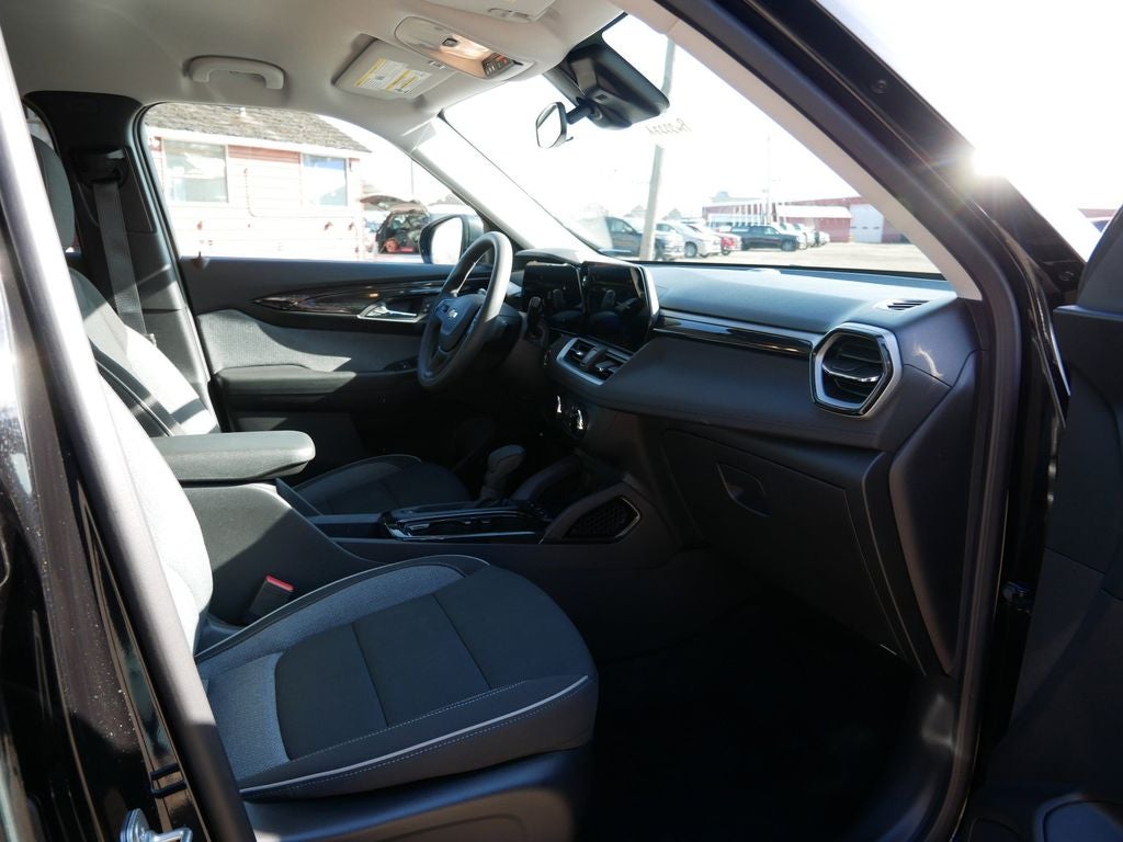 2025 Chevrolet TrailBlazer LS