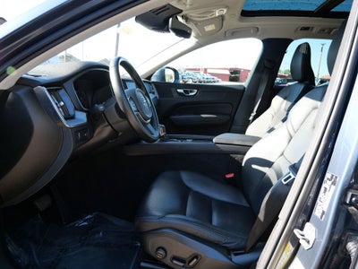 2020 Volvo XC60 T5 Momentum