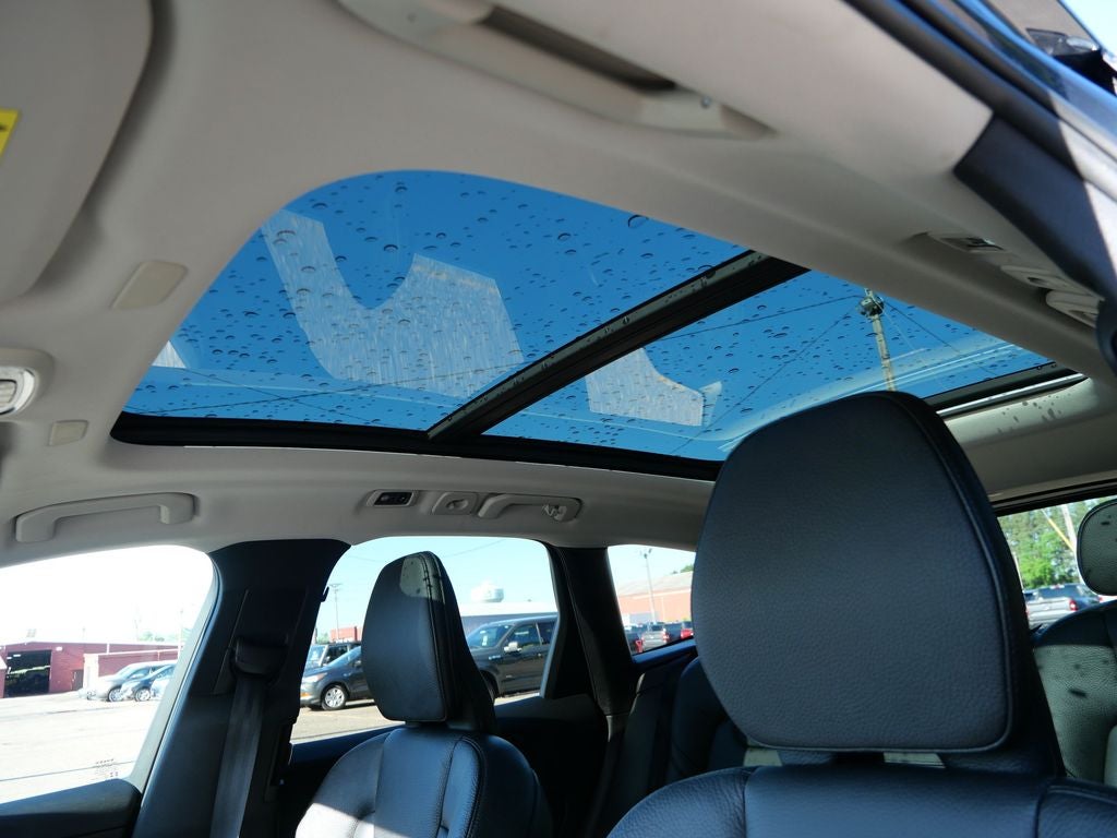 2020 Volvo XC60 T5 Momentum