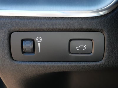 2020 Volvo XC60 T5 Momentum