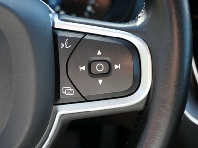 2020 Volvo XC60 T5 Momentum