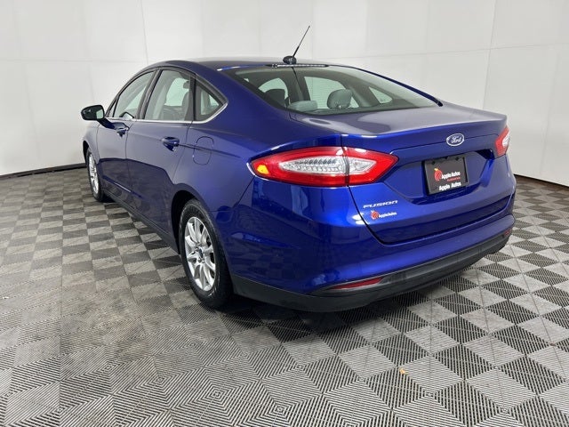 2016 Ford Fusion S