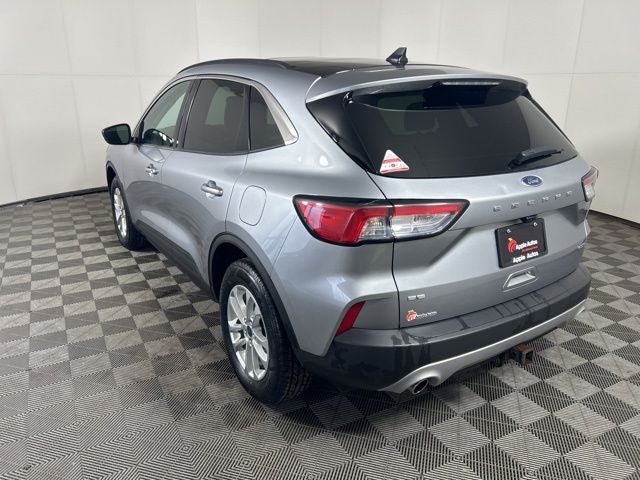 2022 Ford Escape SE Hybrid