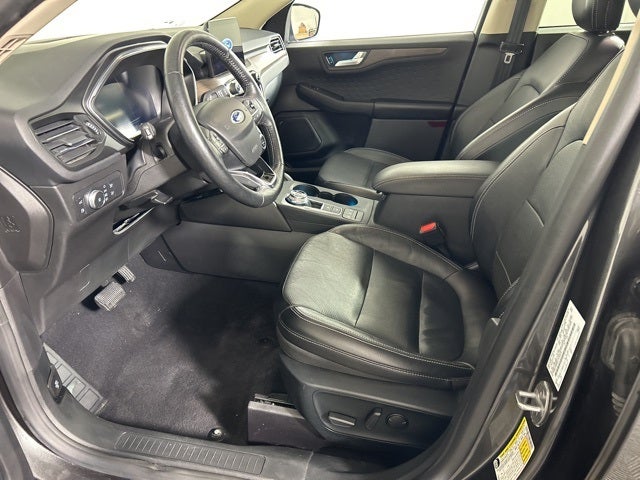 2020 Ford Escape Titanium Hybrid