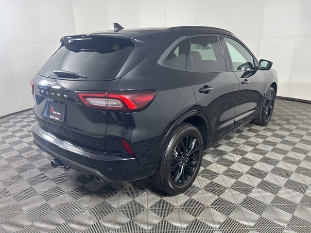 2023 Ford Escape ST-Line Elite