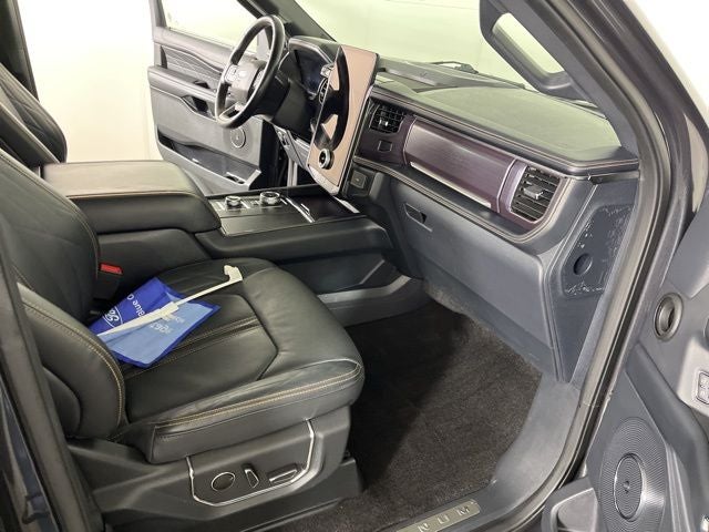 2022 Ford Expedition Max Platinum