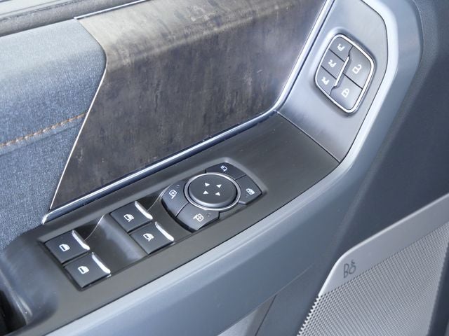 2023 Ford F-150 Lightning Lariat