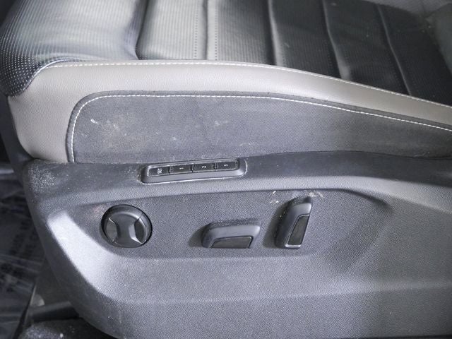 2022 Volkswagen Atlas 3.6L V6 SEL Premium R-Line