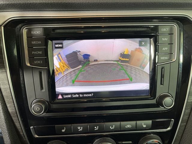 2018 Volkswagen Passat 2.0T SE w/Technology w/Technology