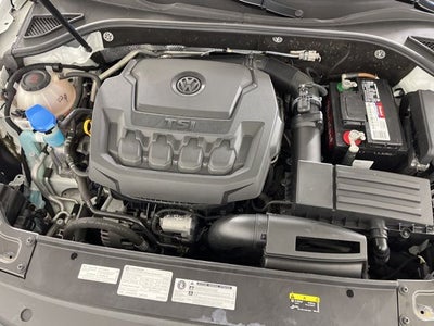2018 Volkswagen Passat 2.0T SE w/Technology w/Technology