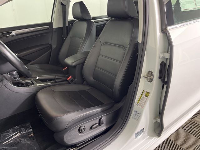 2018 Volkswagen Passat 2.0T SE w/Technology w/Technology